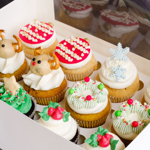 Seasonal Christmas Cupcakes