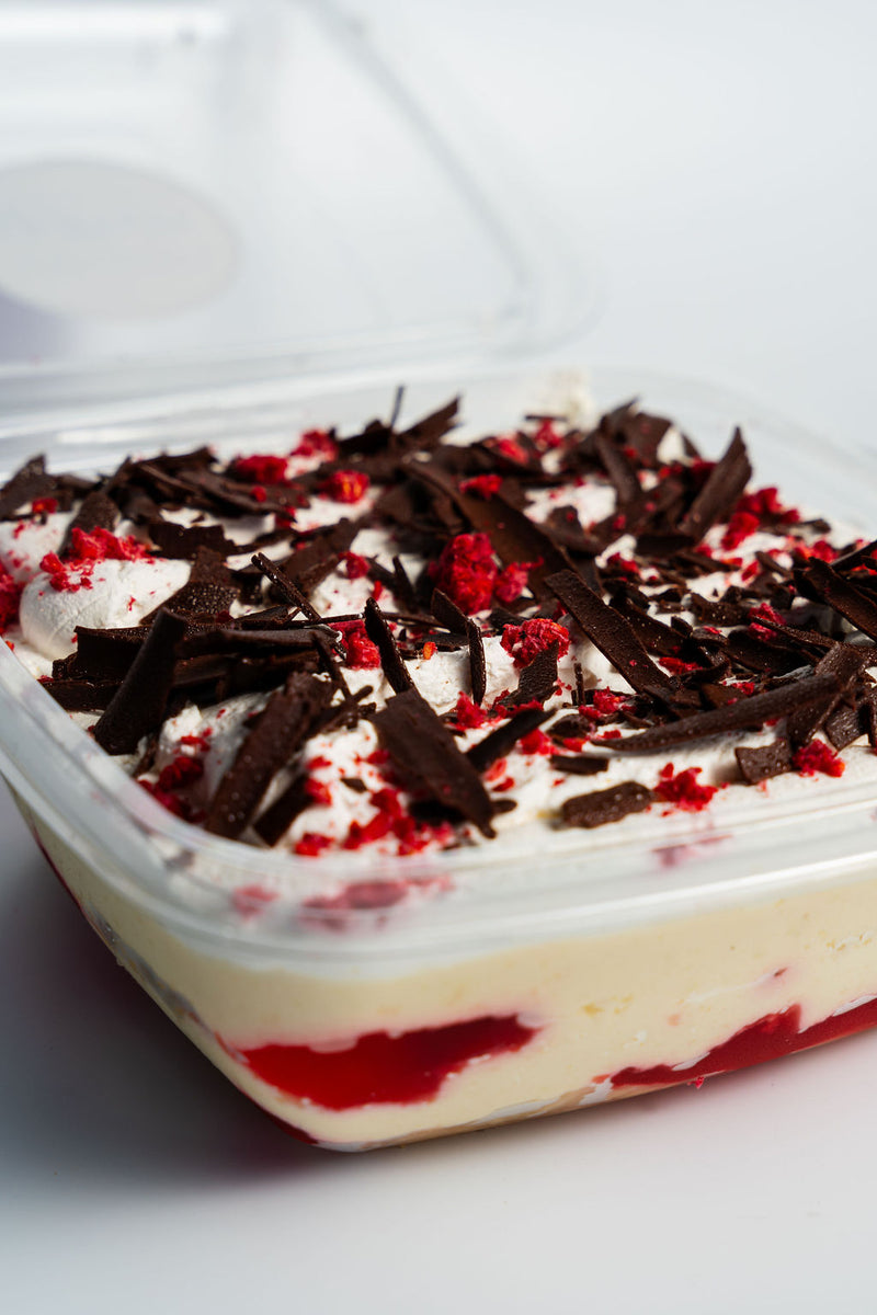 Gluten-Free Trifle family Size Dessert Tub - Image 2