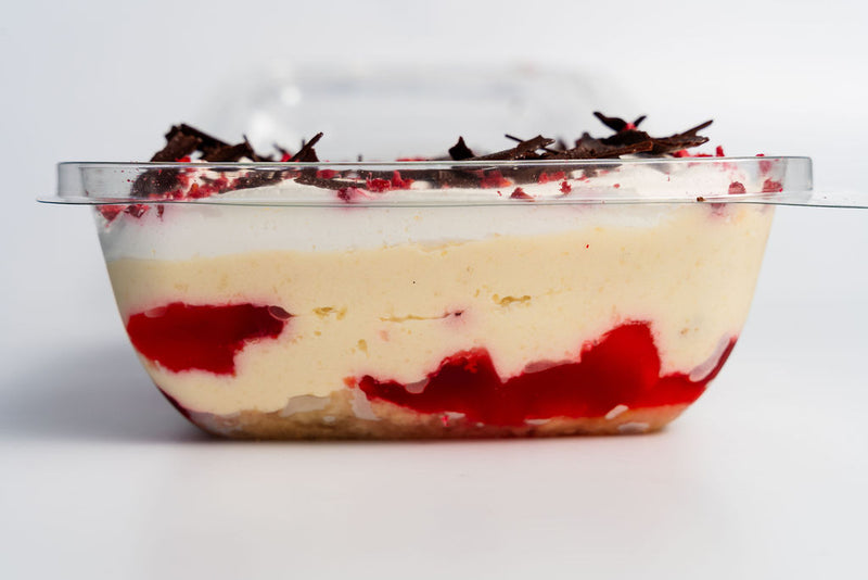 Gluten-Free Trifle family Size Dessert Tub - Image 3
