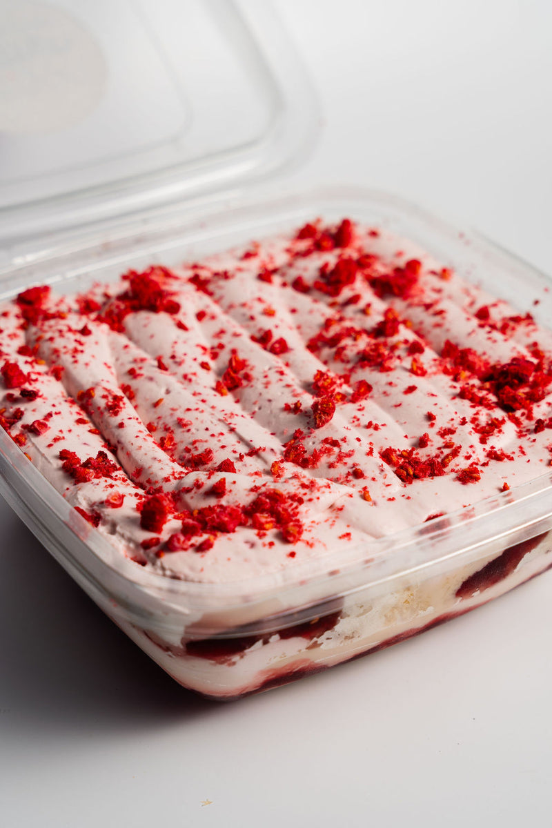 Raspberry White Choc Dessert Tub- family size - Image 1