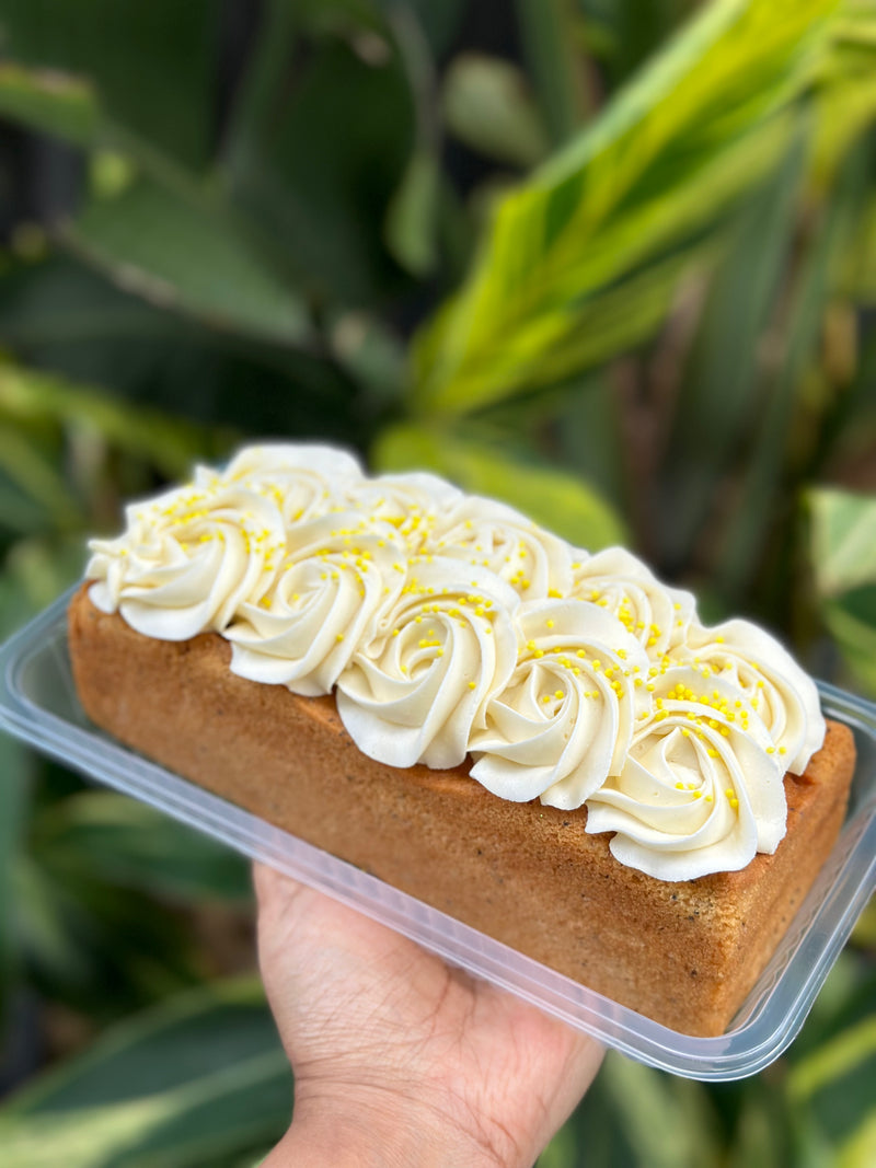 Lemon & Poppyseed Bar Cake - Image 1