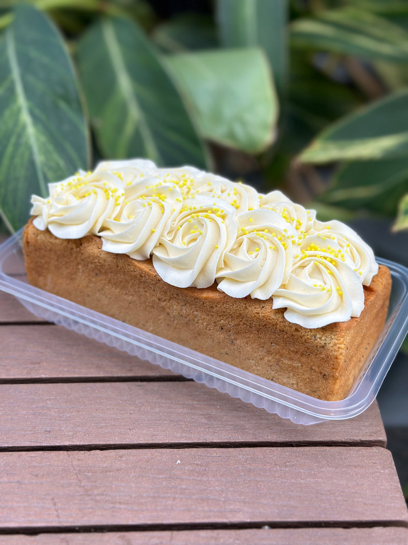 Lemon & Poppyseed Bar Cake - Image 2