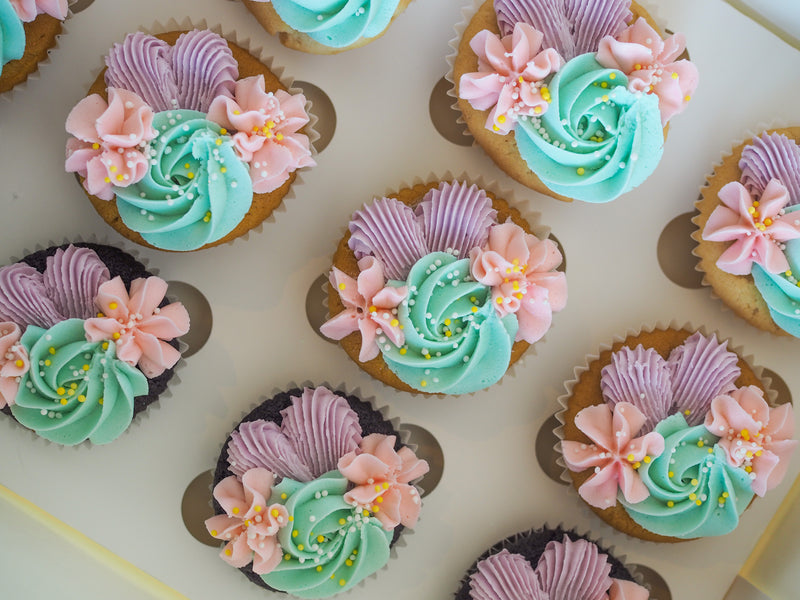 Pastel Dreams Cupcake Box - Image 2